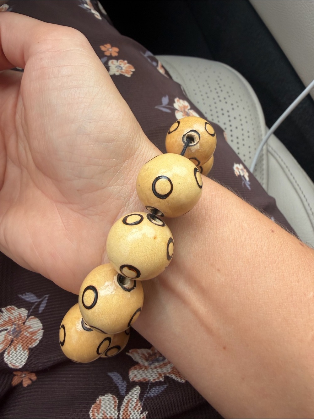 Vintage Beige Wood Bead Stretch Bracelet with Black Circle Accents